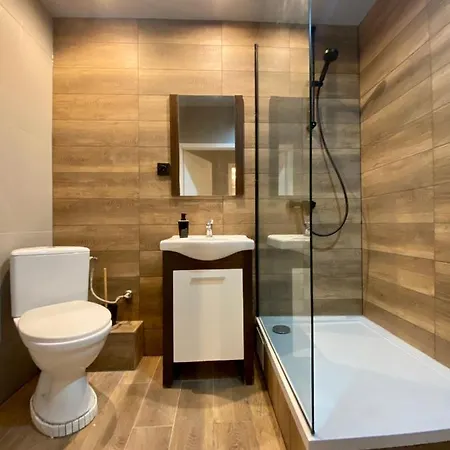 Pokoj Z Prywatna Lazienka W 2-pokojowym Mieszkaniu Komuny Paryskiej Apartment