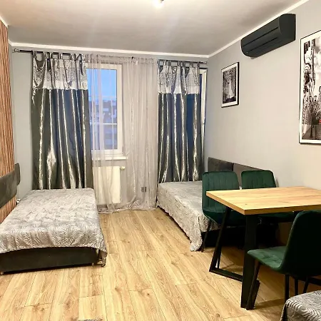 Pokoj Z Prywatna Lazienka W 2-pokojowym Mieszkaniu Komuny Paryskiej Wrocław