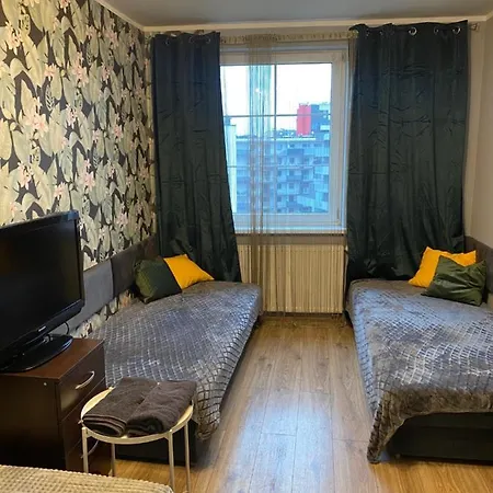 Apartment Pokoj Z Prywatna Lazienka W 2-pokojowym Mieszkaniu Komuny Paryskiej Wroclaw