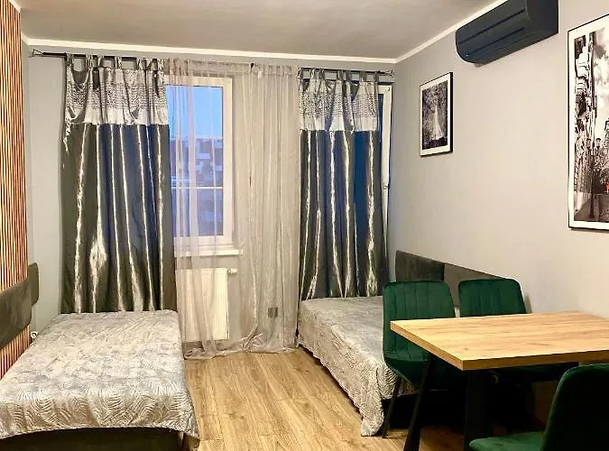 Hotel Pokoj Z Prywatna Lazienka W 2-pokojowym Mieszkaniu Komuny Paryskiej