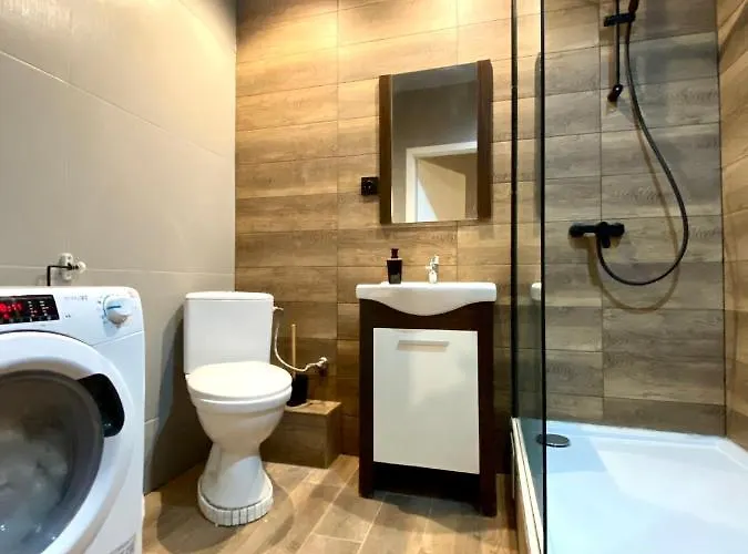 Pokoj Z Prywatna Lazienka W 2-pokojowym Mieszkaniu Komuny Paryskiej Hotel *