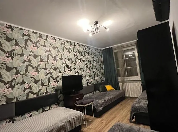 Hotel Pokoj Z Prywatna Lazienka W 2-pokojowym Mieszkaniu Komuny Paryskiej *