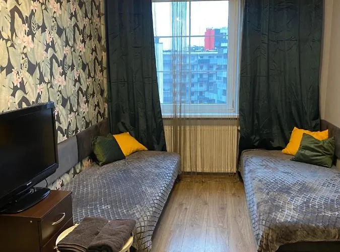 Hotel Pokoj Z Prywatna Lazienka W 2-pokojowym Mieszkaniu Komuny Paryskiej Wrocław